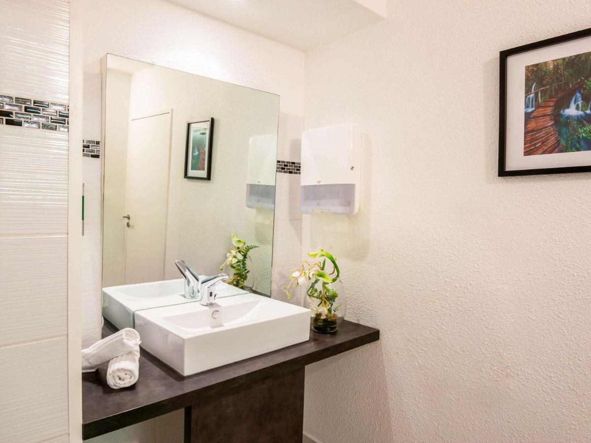 Ibis Budget Antibes Sophia Antipolis Vallauris Esterno foto