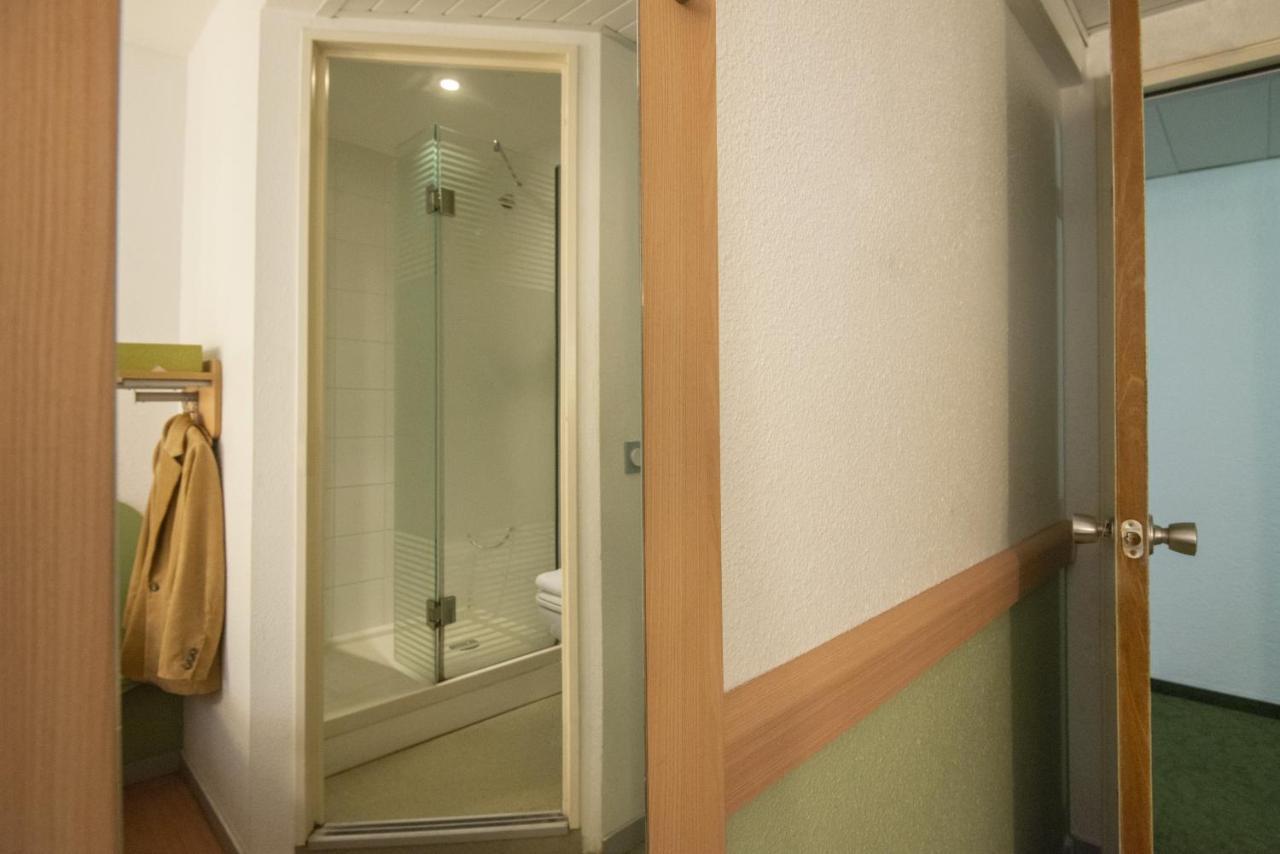 Ibis Budget Antibes Sophia Antipolis Vallauris Esterno foto