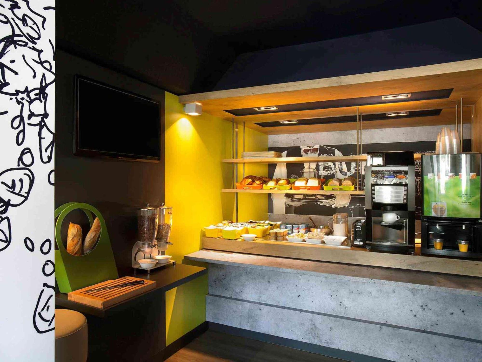Ibis Budget Antibes Sophia Antipolis Vallauris Esterno foto